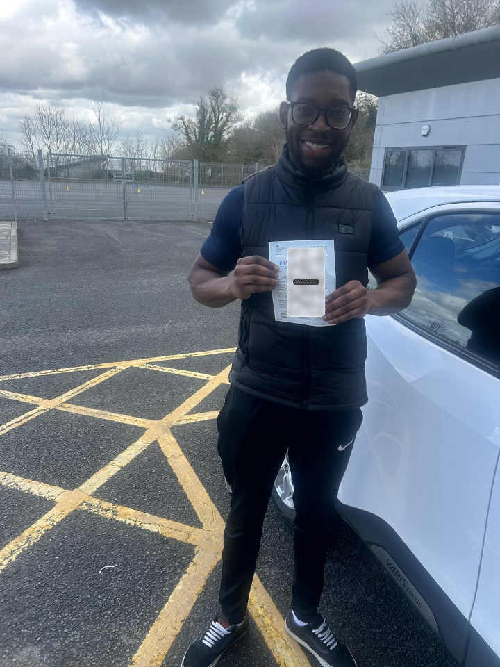 A passed learner holding a privacy-protected certificate